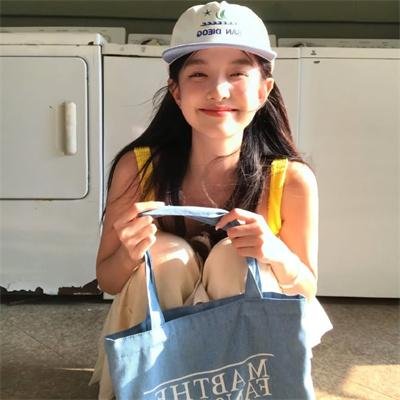 八零甜妻脸红红，教官老公追着哄